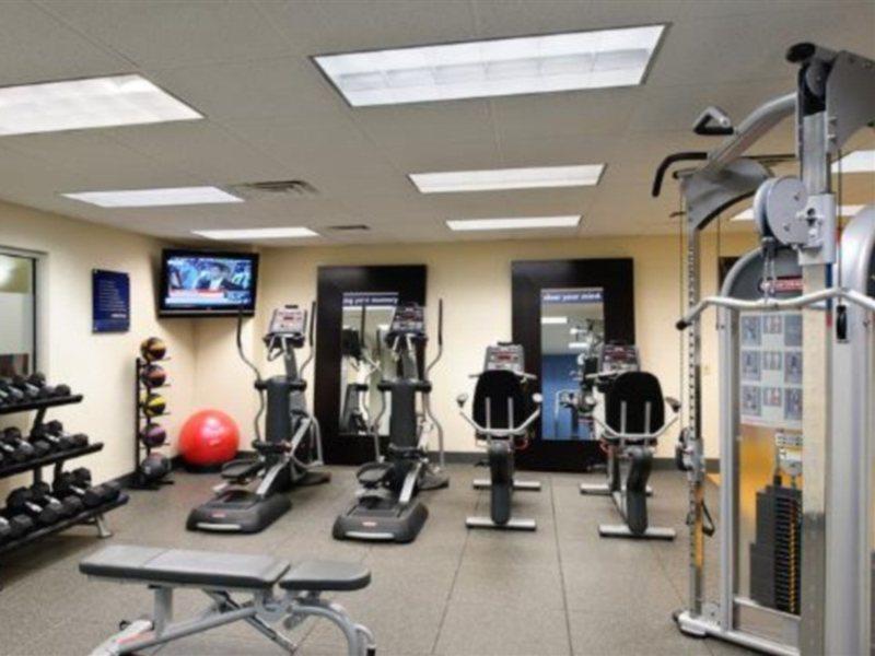 Hotel Hampton Center City-convention Center 3*